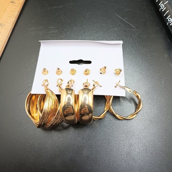 SMALL chunky hoops pearl earrings heart studs - Picture 7 of 8